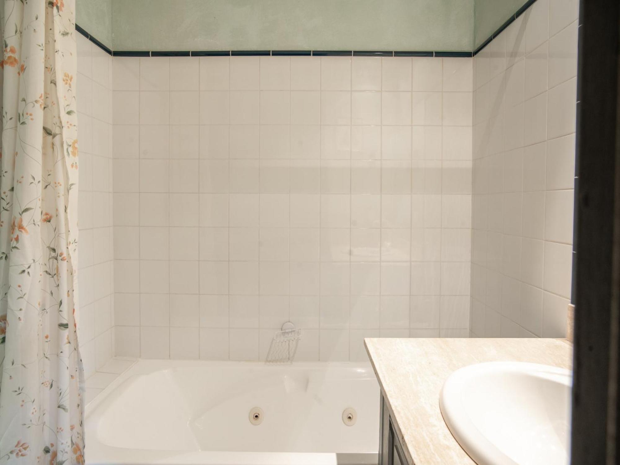 Cozy Apartment With Swimming Pool Terrace Garden Parking Montbrun-les-Bains Exteriör bild
