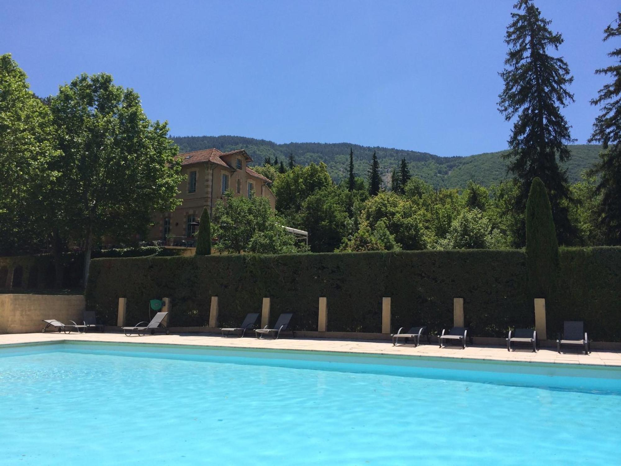 Cozy Apartment With Swimming Pool Terrace Garden Parking Montbrun-les-Bains Exteriör bild